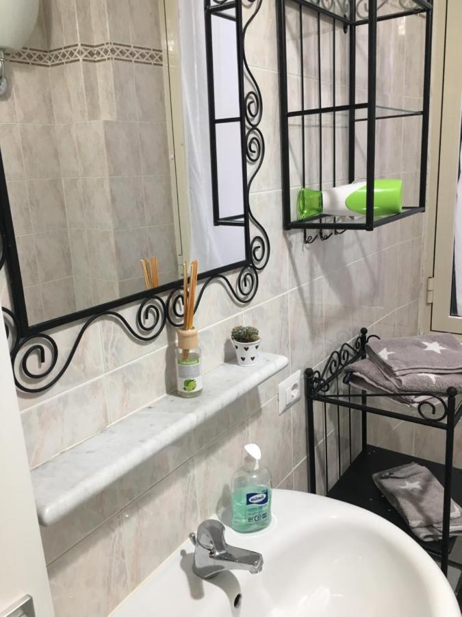 Vinile Apartment กาญารี ภายนอก รูปภาพ